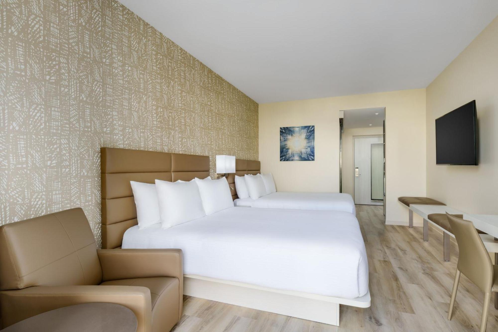 Ac Hotel By Marriott Naples 5Th Avenue Exterior photo